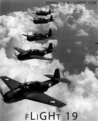 5 phi cơ ném ngư lôi Avenger thuộc Chuyến bay 19 của Hải quân Mỹ đã mất tích trong khi bay huấn luyện phía trên vùng Tam giác Bermuda. 