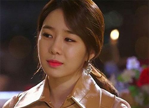 Mê cô đối tác xinh đẹp, chồng tôi quyết tâm ly hôn và đưa ra cái giá 1 tỷ cho yêu cầu sau đó của anh