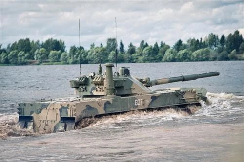 2S25 Sprut-SD có thể đảm nhiệm vai trò xe tăng bơi bên cạnh xe tăng nhảy dù. Ảnh: Military Today.