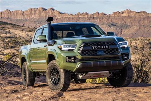 Cận cảnh xe bán tải Toyota, giá giá gấp đôi Hyundai Tucson