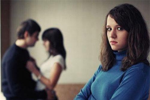 Vợ cao tay giành lại chồng, khiến bồ nhí nhục nhã ê chề