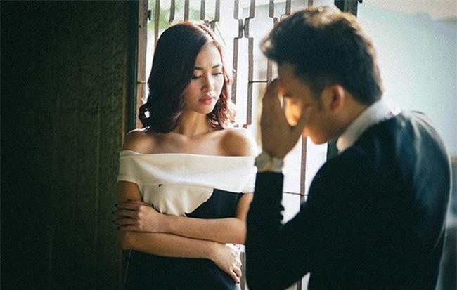 Nhìn mẹ ngã trên sàn còn vợ trừng trừng đứng nhìn, tôi giận đuổi cô ấy ra khỏi nhà nhưng khi sự thật được phơi bày, tôi ân hận khôn nguôi