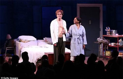 Bị chụp hình khi đang diễn xuất khỏa thân, nữ diễn viên kịch lên tiếng