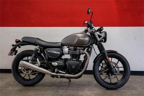 9. Triumph Street Twin 2019 (giá: 9.930 USD).