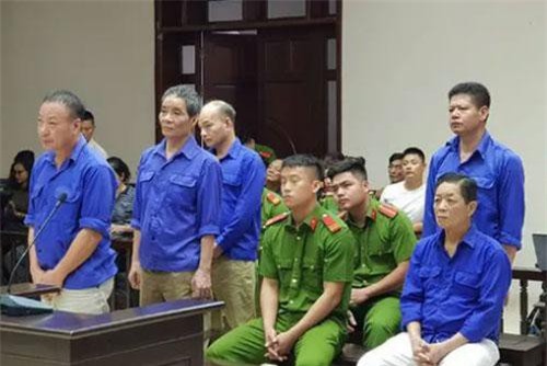 Vụ bảo kê chợ Long Biên: Tuyên phạt Hưng “kính" 4 năm tù