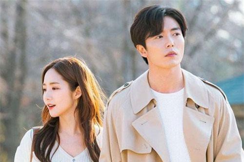 Phát hiện con dâu đưa trai lạ về tận nhà, mẹ chồng không trách còn dặn: Cứ im lặng mà ngoại tình"