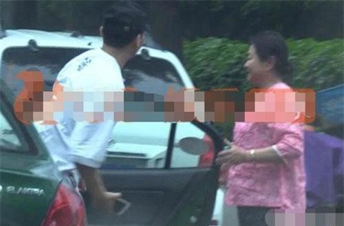 Lùm xùm xung quanh việc chia tay Phạm Băng Băng vẫn chưa hạ nhiệt, Lý Thần vẫn thoải mái làm điều này