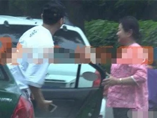 Lùm xùm xung quanh việc chia tay Phạm Băng Băng vẫn chưa hạ nhiệt, Lý Thần vẫn thoải mái làm điều này