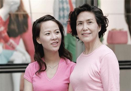 Bị chửi vì cưới vợ mất trinh, tới khi khoe vật này thì mẹ nói: "Thứ này còn đáng giá hơn trinh tiết nhiều''