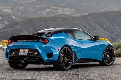 Ngắm xe thể thao mạnh 420 mã lực, giá hơn 2 tỷ đồng