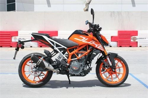 8. KTM 390 Duke 2019 (giá khởi điểm: 6.602 USD).