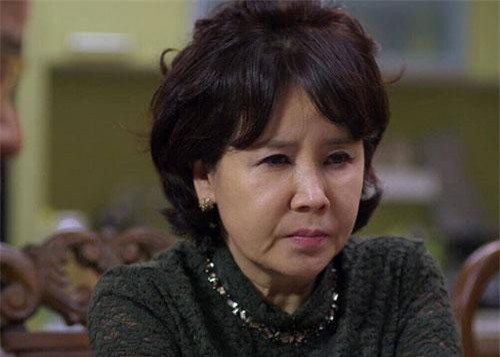 Cứ tưởng có số "chuột sa chĩnh gạo", nhưng tôi phải há hốc miệng khi nghe yêu cầu của mẹ chồng ngay đêm tân hôn