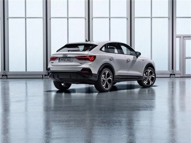 Audi Q3 Sportback - Muộn còn hơn không - 12