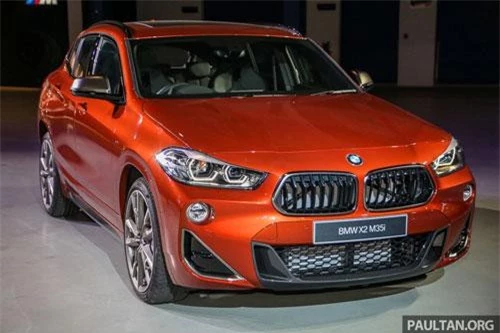 BMW X2 M35i 2019 được trang bị động cơ 4 xi lanh tăng áp với dung tích 2 lít. Động cơ này sản sinh công suất tối đa 306 mã lực, mô-men xoắn cực đại 450 Nm. Hộp số tự động 8 cấp kết hợp với hệ dẫn động 4 bánh toàn thời gian xDrive.