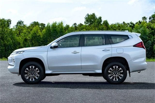 Mitsubishi Pajero Sport phiên bản mới 2020 - Chỉ thay đổi hình thức - 6