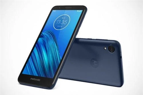 Motorola Moto E6 có 2 tùy chọn màu sắc gồm đen và xanh navy. Giá bán của máy là 150 USD (tương đương 3,47 triệu đồng).