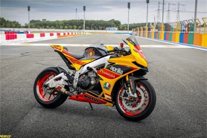 Sieu moto Aprilia RSV4 tien ty, do khung tai Viet Nam-Hinh-14