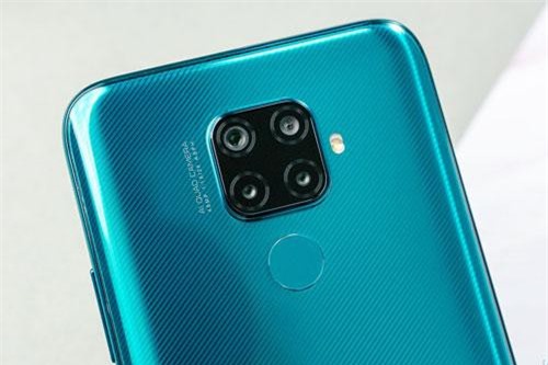 Cận cảnh Huawei Nova 5i Pro: 4 camera sau, pin 4.000 mAh, RAM 8 GB, hơn 7 triệu