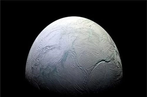 Các nhà khoa học tìm thêm được những bằng chứng quan trọng cho thấy vệ tinh của sao Thổ đầy đủ điều kiện cho sự sống. (Ảnh minh họa)