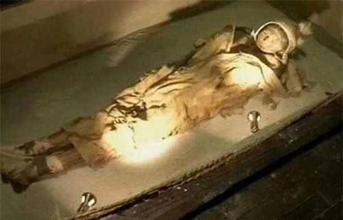Trong những năm qua, các chuyên gia khảo cổ Trung Quốc đã tìm thấy một số xác ướp người châu Âu tại sa mạc Taklamakan. Đây được coi là phát hiện bất ngờ và hiếm có.