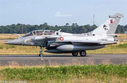 Các chiến đấu cơ Rafale được Qatar ký hợp đồng mua từ Pháp hồi tháng 12/2017 và đây là đợt thứ hai Qatar nhận được những chiếc chiến đấu cơ này. Đợt đầu tiên đã được bàn giao cho Qatar từ tháng 2/2019. Nguồn ảnh: Sina.