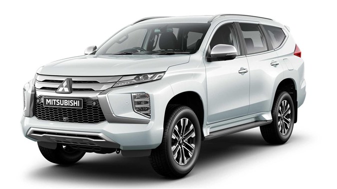 ‘Soi’ Mitsubishi Pajero Sport 2020, giá gần 1 tỷ đồng