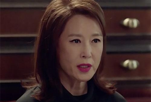 Mẹ chồng chỉ tay mắng con dâu: “Con trai tôi vơ vội cũng được 3, 4 đứa hơn cô” và cái kết đúng như dự đoán