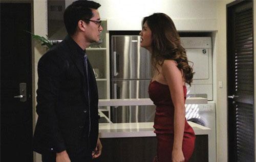 Dấu vết trong bức ảnh tố cáo tội lỗi tày trời của cô bạn thân và chàng người yêu