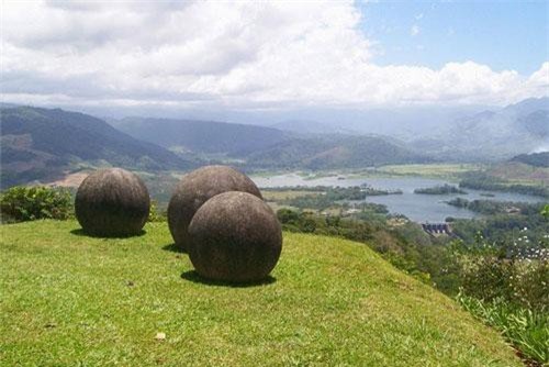 Bằng chứng cực 'sốc' về dấu vết người ngoài hành tinh trên Trái đất