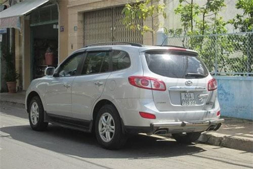 Hyundai Santa Fe đời cũ biển tứ quý 9 ở Sóc Trăng. Ảnh: Vietnamfinance.