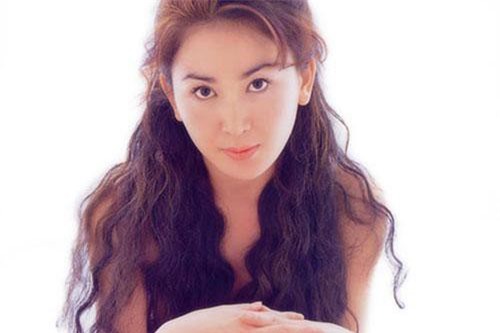 Mỹ nhân U60 nghiện chụp nude nhất showbiz Hoa ngữ