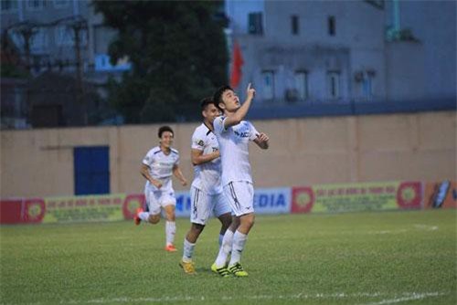 Xuân Trường lập cú đúp siêu phẩm, HA Gia Lai thắng kịch tính Thanh Hoá