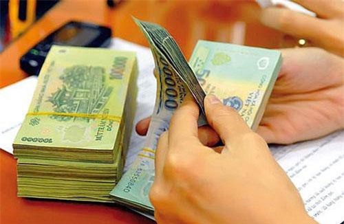 Lãi suất huy động tăng cao, ngân hàng vay nhau 76.000 tỷ đồng mỗi ngày