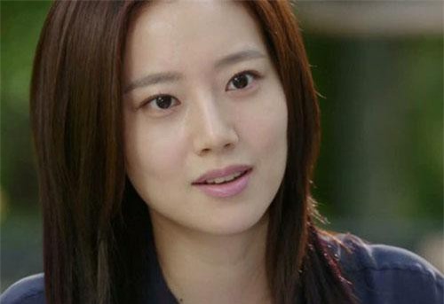 Mẹ chồng bĩu môi than "hết phúc" khi thông gia không chịu trả nợ cho con rể cờ bạc