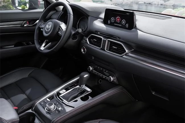 Khoang nội thất hiện đại của Mazda CX-5 mới
