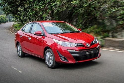 Những cặp 'kỳ phùng địch thủ' trên thị trường ôtô Việt