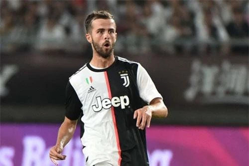 Tiền vệ: Miralem Pjanic.