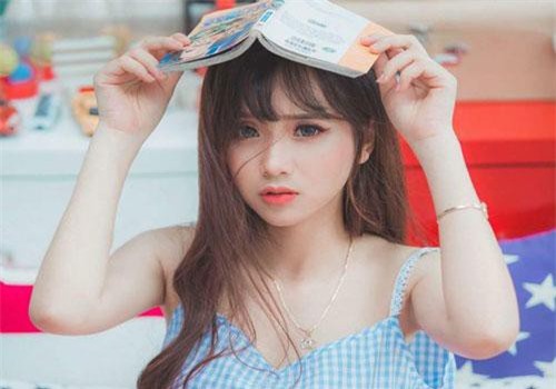 Thiếu nữ Phú Thọ xinh tựa búp bê, sở hữu nụ cười tỏa nắng