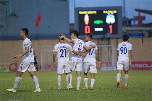 Xuân Trường phát biểu 'sốc' sau khi lập siêu phẩm cú đúp vào lưới CLB Thanh Hóa