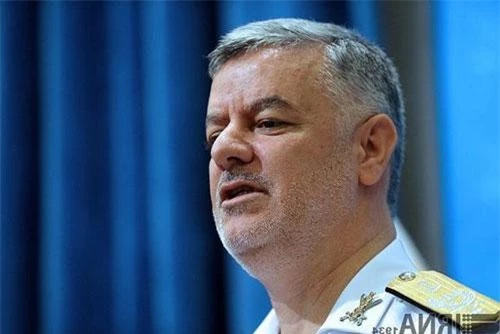 Tư lệnh hải quân Iran Hossein Khanzadi (Ảnh: IRNA)