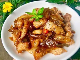 Cách làm thịt ba chỉ xào dưa mắm ngon ngỡ ngàng