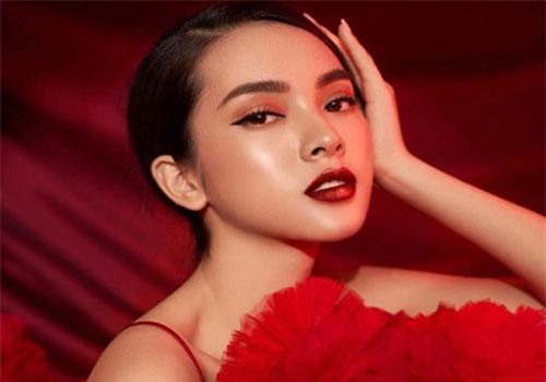 Dàn gái xinh càng ngày càng hot sau khi trở thành "người tình" của ca sĩ Việt