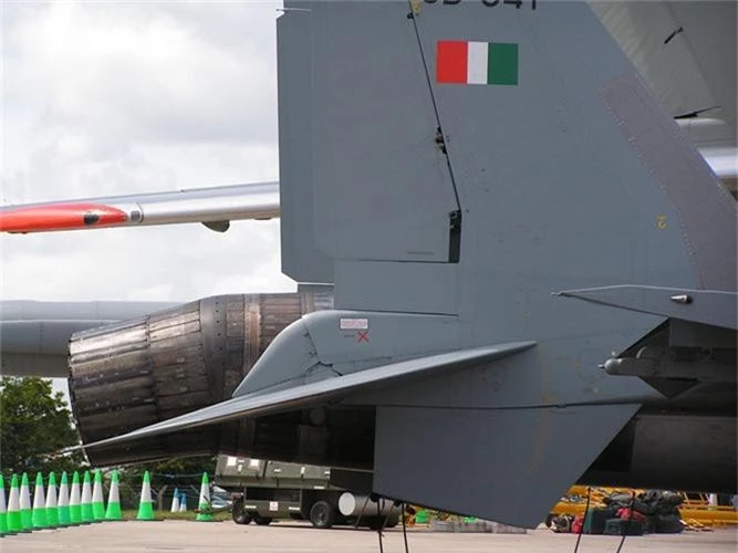 La: Su-30MKI van hien dai ma An Do da muon nang cap-Hinh-4