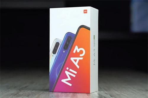 Mở hộp Xiaomi Mi A3 giá 5,99 triệu đồng tại Việt Nam