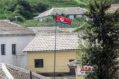 Triều Tiên phóng nhiều vật thể bay không xác định