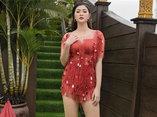 Phũ phàng từ chối đại gia bao nuôi, Thanh Trúc tự tiết kiệm tiền mua nhà, xe