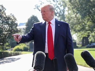 Tổng thống Trump lý giải nguyên nhân "nghiện" mạng xã hội