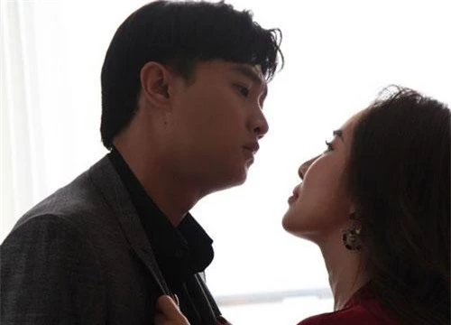 Nhã của “Về nhà đi con” khoe những bức ảnh hậu trường trong quá trình quay phim. Nhã của “Về nhà đi con” khoe những bức ảnh hậu trường trong quá trình quay phim.