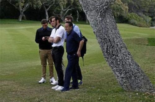 Gareth Bale thoải mái đánh golf trong ngày Real Madrid thua trận