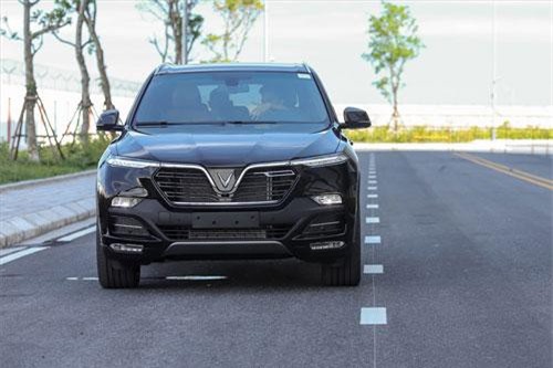 Cận cảnh VinFast Lux SA2.0 phiên bản thương mại